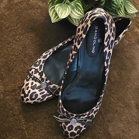 Bandalino Animal Print Wedges - Picture 2 of 16